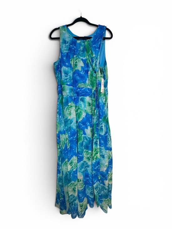 Shelby & Palmer Dresses & Skirts - NWT Shelby & Palmer Blue Green Floral-Print Sleeveless Maxi Dress